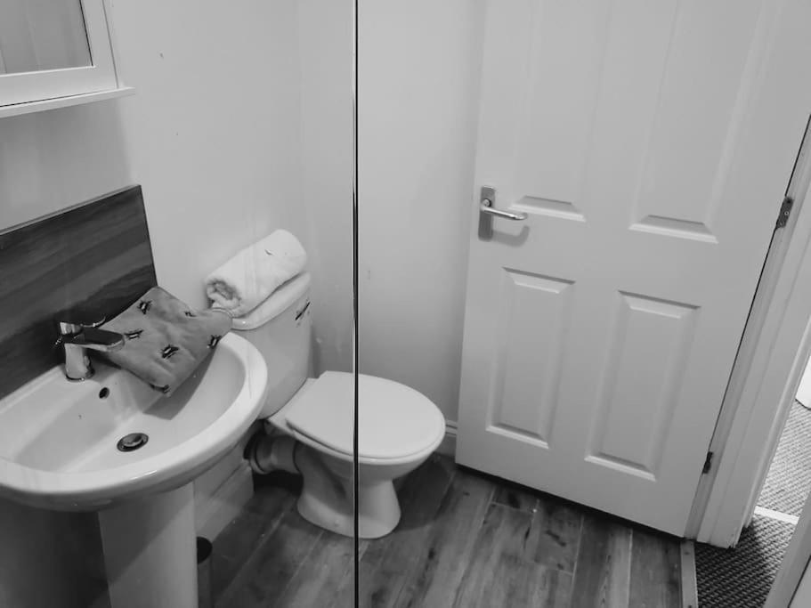 شقة High Street, 2 Bed, Newly Refurb ليمينغتون المظهر الخارجي الصورة