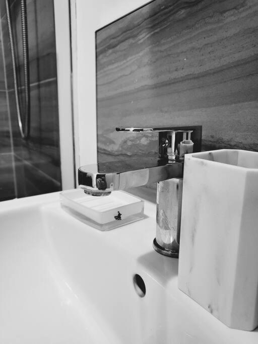شقة High Street, 2 Bed, Newly Refurb ليمينغتون المظهر الخارجي الصورة