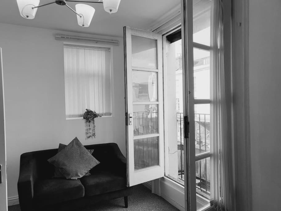 شقة High Street, 2 Bed, Newly Refurb ليمينغتون المظهر الخارجي الصورة